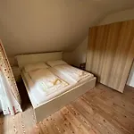 Turrach Haus Dachs Chalet *